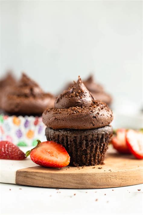 The Best Vegan Chocolate Cupcakes Ever