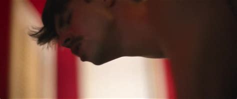 HE HAS SEX WITH BOTH GIRLS AND GUYS ThisVid