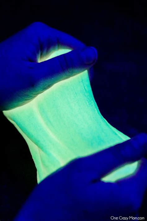 Glow in the dark slime - how to make glow in the dark slime