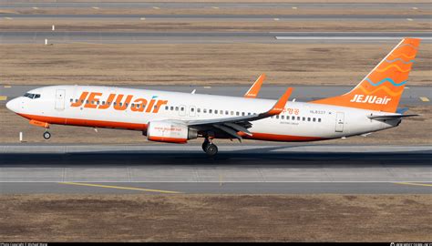 HL8337 Jeju Air Boeing 737 82R WL Photo By Michael Wang ID 1605453