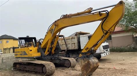 Jcb Excavator Js 200 In Ibeju Heavy Equipment Adubrox Nig Ltd