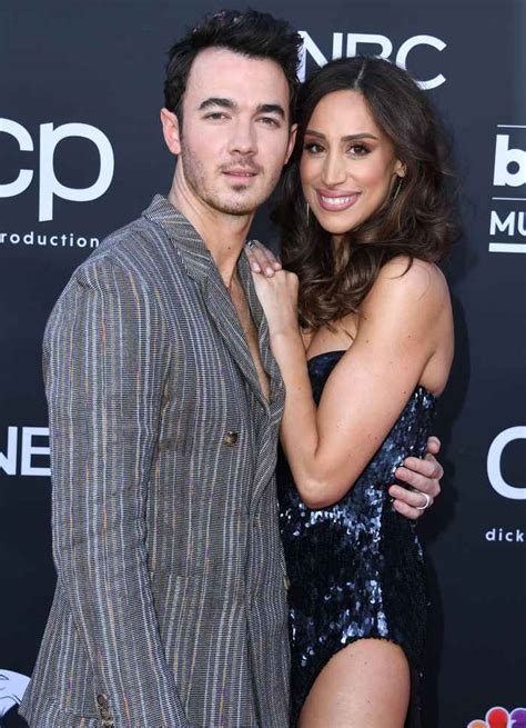 Kevin Jonas Gushes Over Wife Danielle On 10th Engagement Anniversary Us Weekly