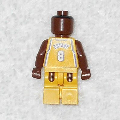 LEGO - Kobe Bryant - Lakers #8 - Yellow Uniform - From 3563 - 2003 ...