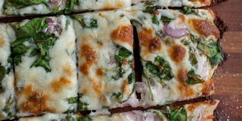 Spinach Ranch Pizza Is The Easiest Cheesiest Vegetarian Dinner Make