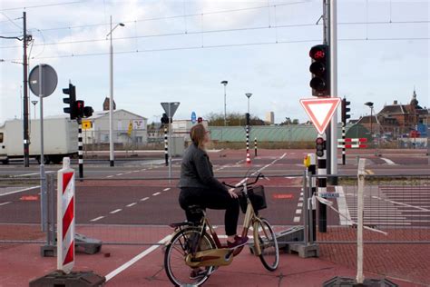 Waarom Is Dat Fietspad Op De Ireneboulevard Nog Steeds Niet Open