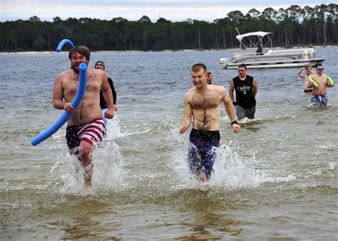 Team Eglin, temperatures plunge > Eglin Air Force Base > News