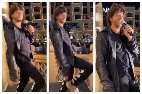 Shah Rukh Khan Dancing To Song From Pathaan Enthrals Netizens Watch ...