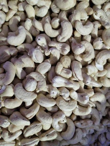 Whole W210 Off White Cashew Nuts At Rs 620 Kg In Palurgada ID