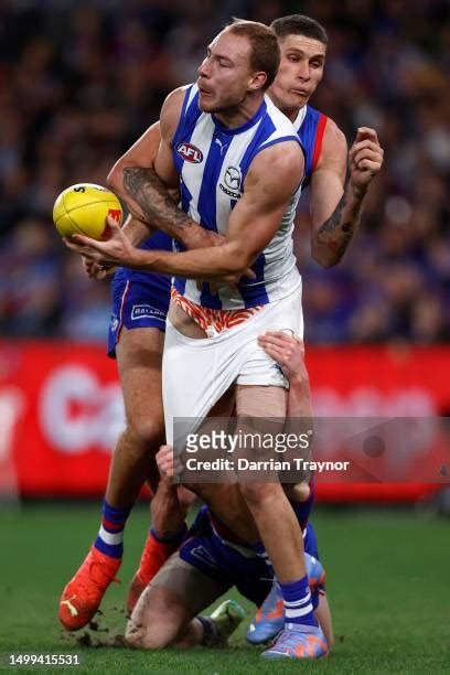 Western Bulldogs V Kangaroos Photos And Premium High Res Pictures