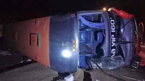 Al Menos 11 Muertos En Un Accidente De Autobús En El Sur De Perú