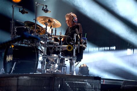 Def Leppard’s One Armed Drummer Rick Allen Tackled To The Floor By Teen Football Star