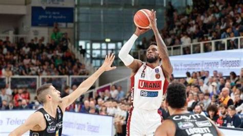 LBA Video L Aquila Trento Vince La Battaglia Con La Reyer Venezia