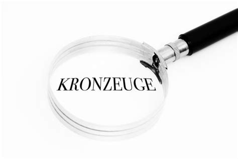 Kronzeuge Bilder Durchsuchen 29 Archivfotos Vektorgrafiken Und