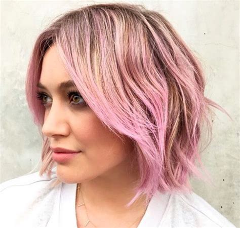 Capelli Rosa Il Trend Abbinamenti Trucco E Come Ottenerli