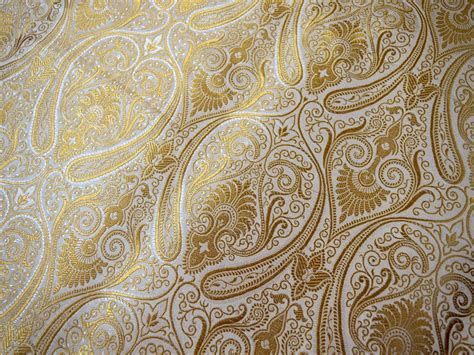 Brocade Fabric Cream Gold Weaving Wedding Dress Fabric Banarasi