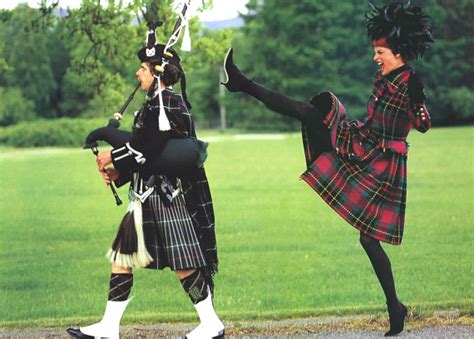 КИЛТ. ОДЕЖДА НАСТОЯЩИХ МУЖЧИН | Kilt, Linda evangelista, Tartan fashion