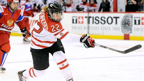 Women’s hockey star Hayley Wickenheiser announces retirement