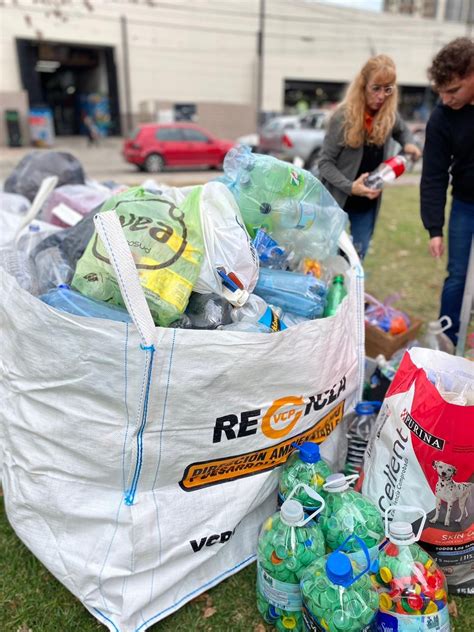 Juntaron media tonelada de basura en el Día Mundial del Reciclaje El