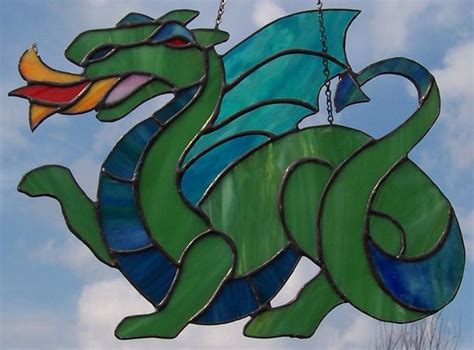 De 132 Bästa Stain Glass Dragons Bilderna På Pinterest Drakar Färgat Glas Och Mönster Målat Glas