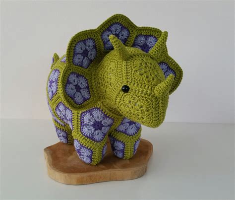 Crochet Triceratops Free Pattern