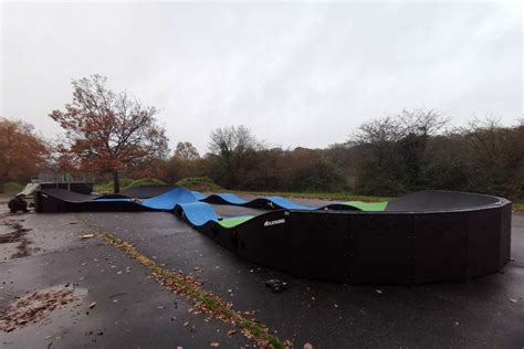 Pumptrack Saint Avertin Francja Pumptracki Oraz Rowerowe Tory