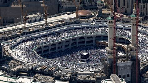 Le P Lerinage Du Hajj S Ach Ve Sur Un Pic De Chaleur Meurtrier En