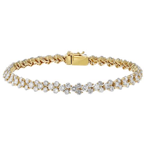 Diamond Cluster Patterned Tennis Bracelet In Yellow Gold Cttw