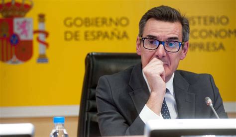 El Tesoro prevé captar 5 000 millones en una emisión sindicada a 15