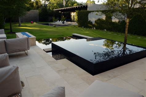 Modern Infinity Edge Pool And Spa Modern Pools And Hot Tubs Houston