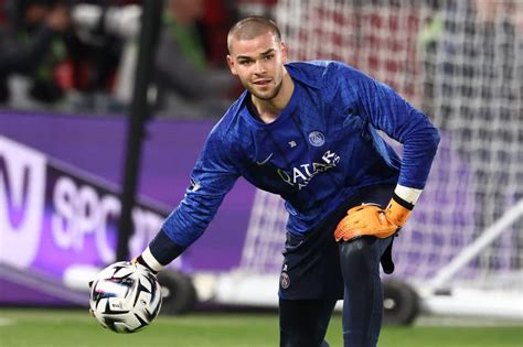 Qual O Nome Do Goleiro Do Psg - Luis Enrique defende goleiro do PSG e compara com Donnarumma