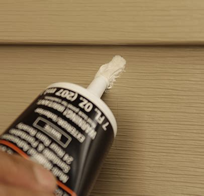 How to Repair Vinyl Siding | DAP Global