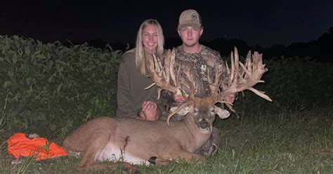 Photos Is This 50 Point Buck The New World Record Whitetail