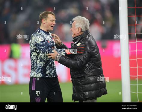 Manuel Neuer Fc Bayern Munchen Li Mit Sepp Maier Immagini E Fotografie