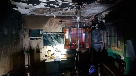 Una Familia Fue Asistida Por Un Feroz Incendio En Su Departamento Del