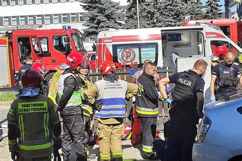 Wybuch w domu w Poznaniu Jedna osoba trafiła do szpitala Poznań ESKA pl