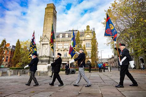 Lancashire Remembrance Day 2021 in pictures as county pays tribute to fallen heroes - LancsLive