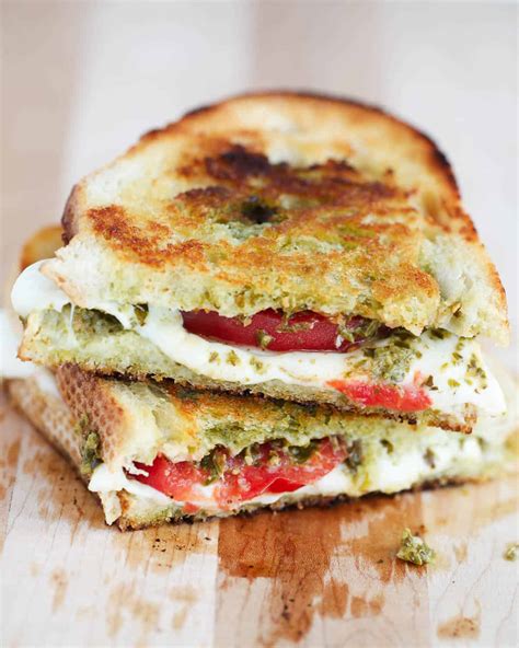 Easy Grilled Caprese Sandwich Minutes I Heart Naptime