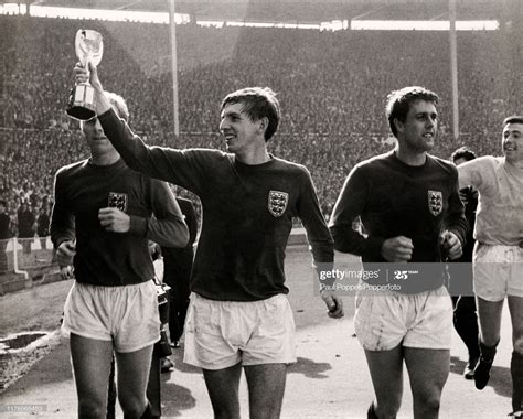 England Team Signed 1966 World Cup Final Picture x 11 - Full Team ...