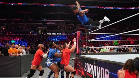 The Usos Survive As Team Smackdown Def Team Raw In A 10 On 10 Tag Team Traditional Survivor