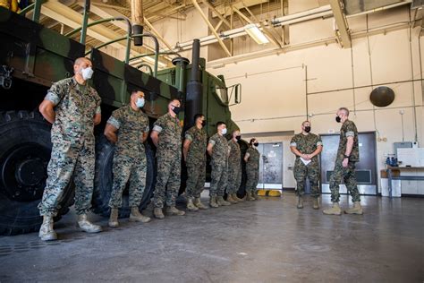 DVIDS - Images - ACMC Visits 14th Marine Regiment [Image 7 of 7]