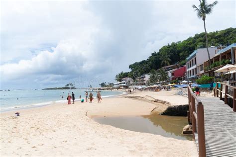 People Walking On The Sands Of Morro De Sao Paulo Beach Editorial Stock