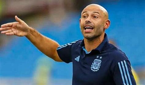 Javier Mascherano Hay Que Disfrutar Con La Responsabilidad Del Escudo