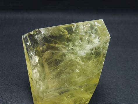 楽天市場シトリン 原石 シトリンクォーツ citrine quartz 黄水晶 イエロー 一点物 181 3405天然石パワーストーンの東昇