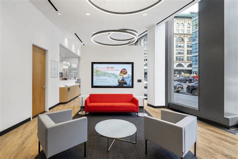 hsbc banks vanguard construction