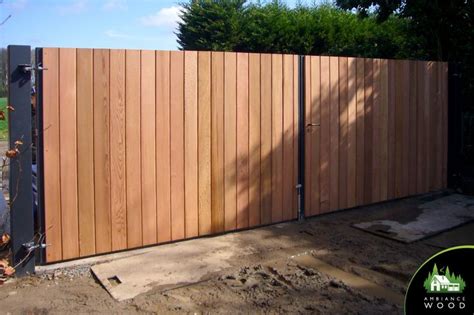 Portail Avec Bardage Red Cedar Bardage Red Cedar Bardage Bois Meleze