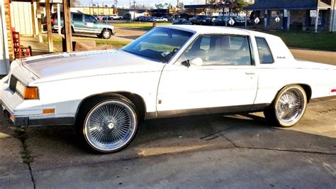 1988 Cutlass Supreme On Daytons And Vogues Youtube