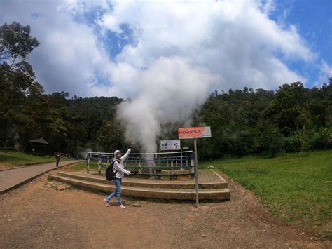 Taman Wisata Alam Kawah Kamojang Indahnya Uap Panas Bumi