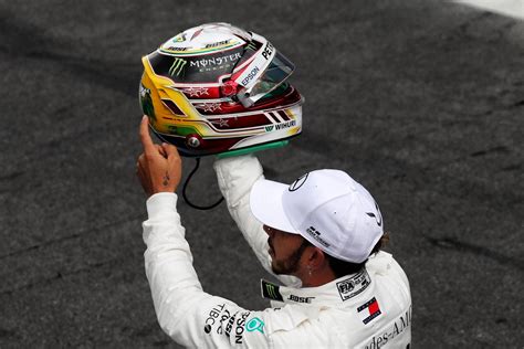 2018年f1第20戦ブラジルgp ポールポジションを獲得したルイス・ハミルトン（メルセデス） Autosport Web