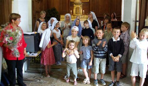 Vie locale Marliens les enfants sur scène