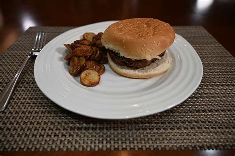 Costco Cardinal Roadhouse Bacon Cheddar Stuffed Burgers Review